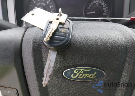 2011 Ford F-150 Xl z USA, uszkodzony, nr VIN 1FTFX1CF7BFD09783